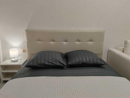 Однокомнатная квартира на улице: ул Летчика Пирожкова д5