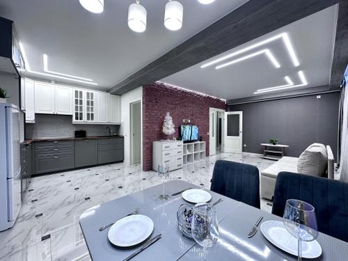 4-х комнатная квартира на улице: район Южная Жилая Часть, микрорайон Энтузиастов, 8