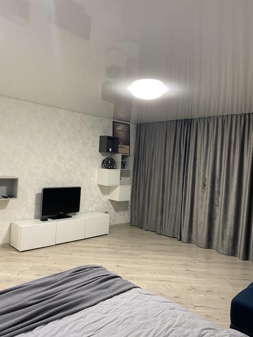 Однокомнатная квартира на улице: Свиридова,6