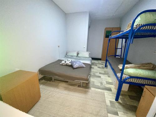 "Мама, я в гостях"