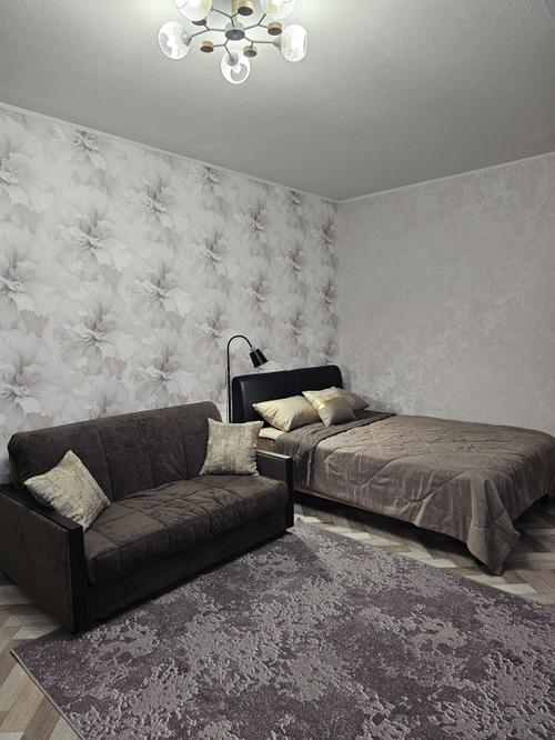 2-х комнатная квартира на улице: Зерюнова 10